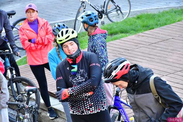 [FOTO] Miłośnicy dwóch kółek po raz 25. pojechali w Rekreacyjnym Rajdzie Rowerowym