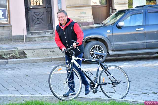 [FOTO] Miłośnicy dwóch kółek po raz 25. pojechali w Rekreacyjnym Rajdzie Rowerowym