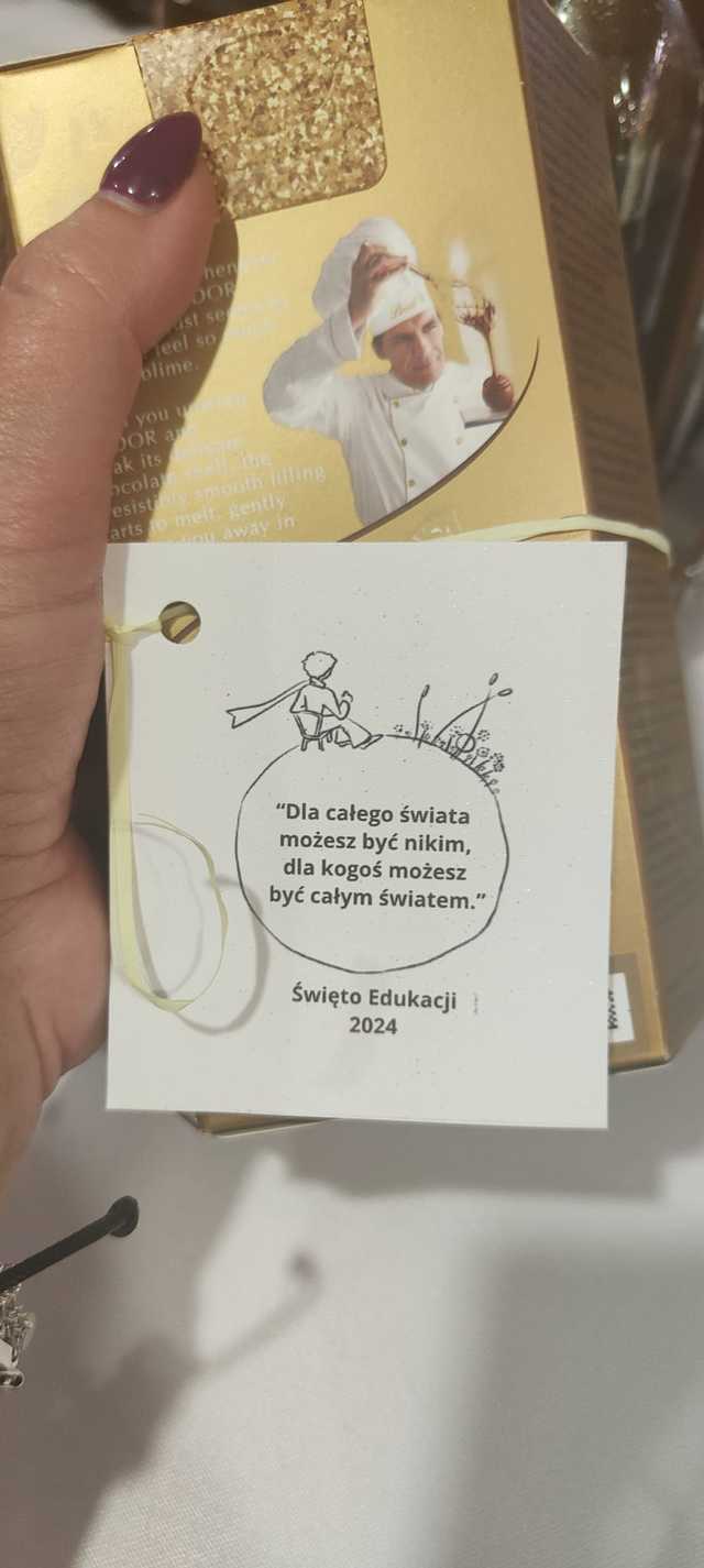[FOTO] Trudne warunki, wielkie serca: Dzień Edukacji Narodowej w Bardzie
