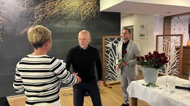 [FOTO] Trudne warunki, wielkie serca: Dzień Edukacji Narodowej w Bardzie