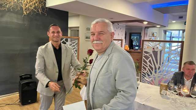 [FOTO] Trudne warunki, wielkie serca: Dzień Edukacji Narodowej w Bardzie