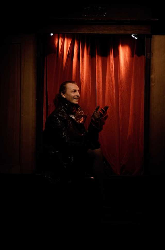 [FOTO] Między rzeczywistością a iluzją: Teatralna podróż w Ziębicach