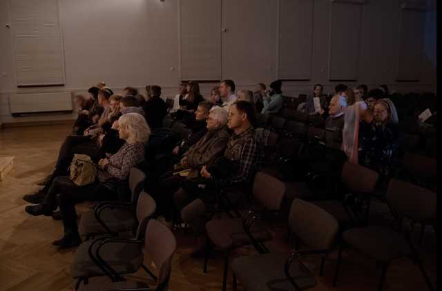 [FOTO] Między rzeczywistością a iluzją: Teatralna podróż w Ziębicach