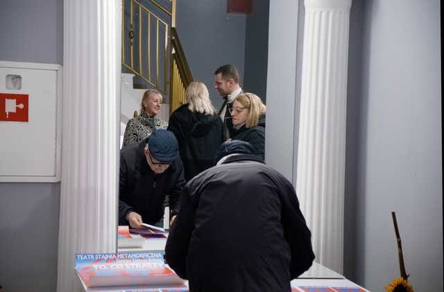 [FOTO] Między rzeczywistością a iluzją: Teatralna podróż w Ziębicach