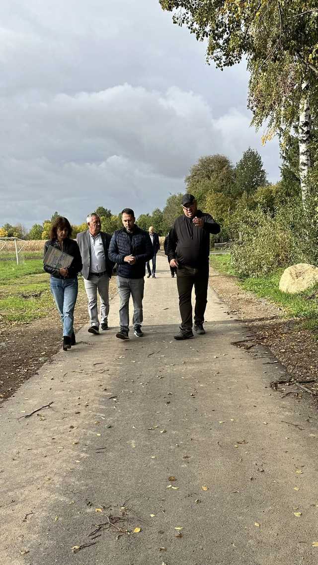 [FOTO] Nowa droga w Osinie Wielkiej została oddana do użytku. To kolejna z 14 inwestycji drogowych w Gminie!