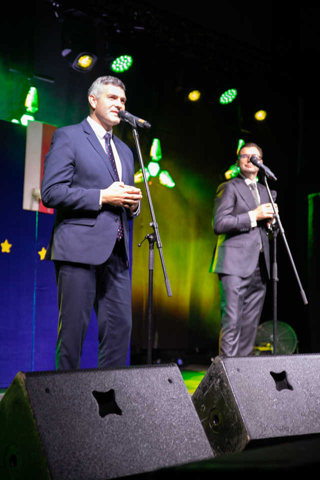 [FOTO] Za nami kulturalny wieczór dla seniorów. Kto pojawił się na scenie i jak bawili się goście?