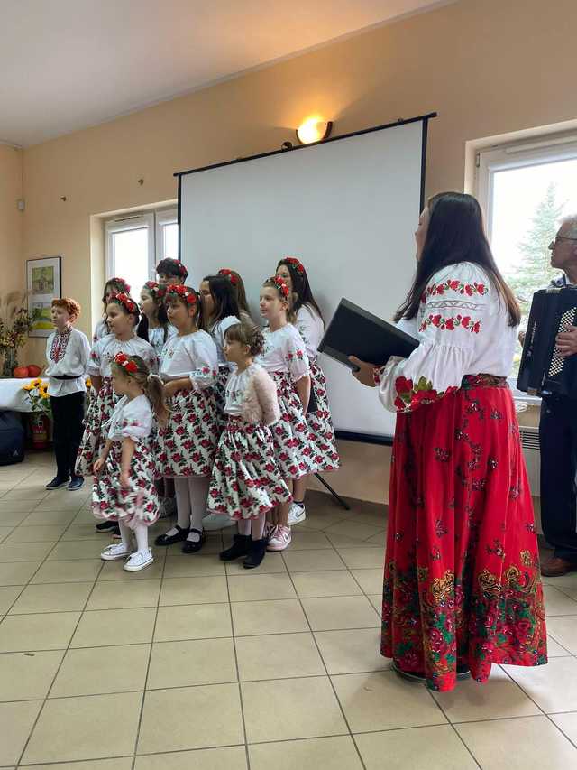 [FOTO] Święto kreatywności i sztuki - Festiwal Artystów Lokalnych Sztuka Stąd w Janowcu