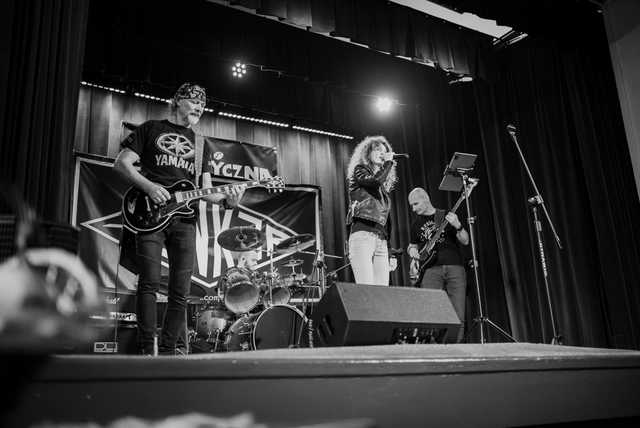 [FOTO] Energiczny koncert zespołu Honker w Złotym Stoku za nami!