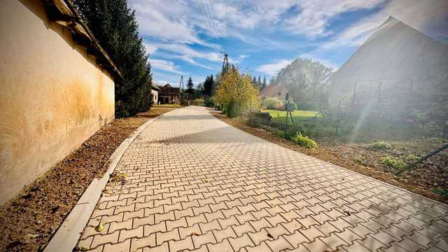 [FOTO] Nowe drogi w Nowym Dworze – lepsza komunikacja dla mieszkańców!