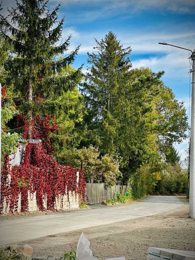 [FOTO] Nowe drogi w Nowym Dworze – lepsza komunikacja dla mieszkańców!