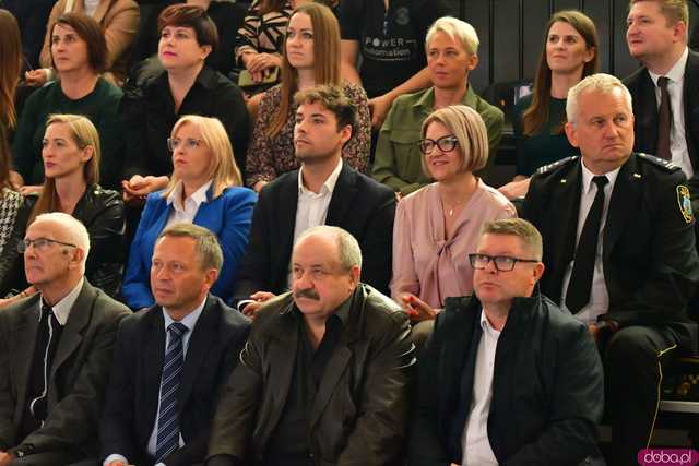 [FOTO,WIDEO] Ziębice świętują historyczne otwarcie nowej Hali Sportowo-Widowiskowej - inwestycja, która zmienia oblicze gminy!