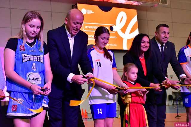 [FOTO,WIDEO] Ziębice świętują historyczne otwarcie nowej Hali Sportowo-Widowiskowej - inwestycja, która zmienia oblicze gminy!