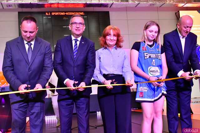 [FOTO,WIDEO] Ziębice świętują historyczne otwarcie nowej Hali Sportowo-Widowiskowej - inwestycja, która zmienia oblicze gminy!