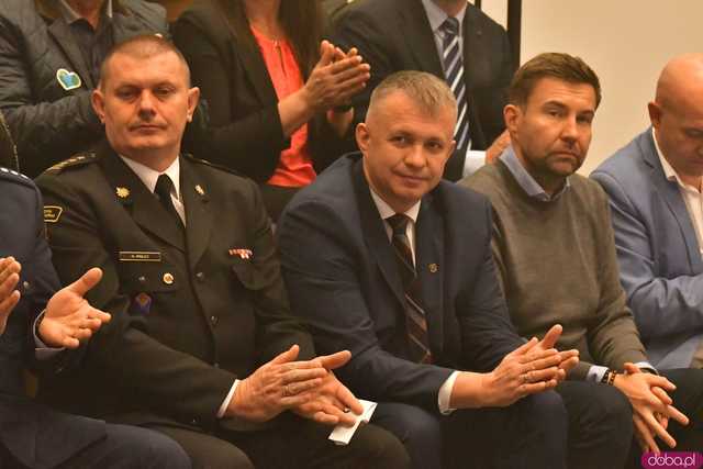 [FOTO,WIDEO] Ziębice świętują historyczne otwarcie nowej Hali Sportowo-Widowiskowej - inwestycja, która zmienia oblicze gminy!