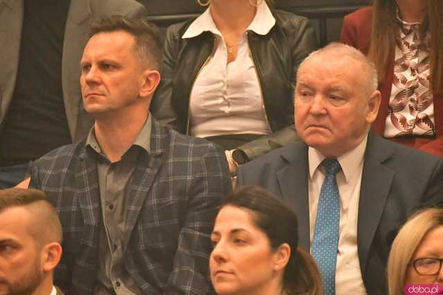 [FOTO,WIDEO] Ziębice świętują historyczne otwarcie nowej Hali Sportowo-Widowiskowej - inwestycja, która zmienia oblicze gminy!