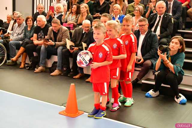 [FOTO,WIDEO] Ziębice świętują historyczne otwarcie nowej Hali Sportowo-Widowiskowej - inwestycja, która zmienia oblicze gminy!