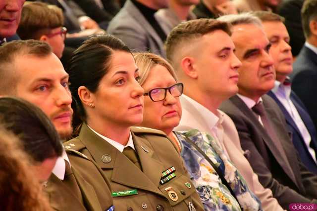 [FOTO,WIDEO] Ziębice świętują historyczne otwarcie nowej Hali Sportowo-Widowiskowej - inwestycja, która zmienia oblicze gminy!