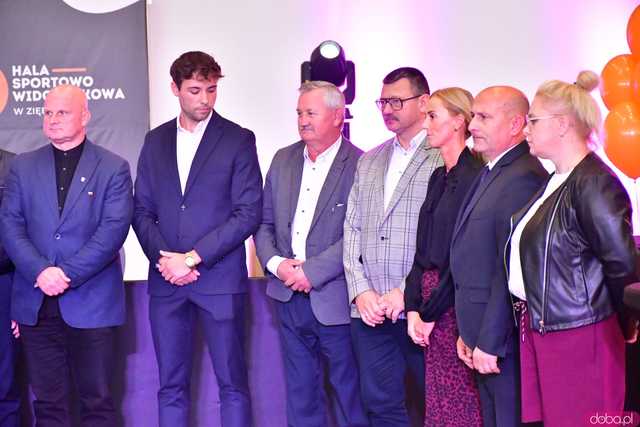 [FOTO,WIDEO] Ziębice świętują historyczne otwarcie nowej Hali Sportowo-Widowiskowej - inwestycja, która zmienia oblicze gminy!