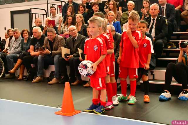 [FOTO,WIDEO] Ziębice świętują historyczne otwarcie nowej Hali Sportowo-Widowiskowej - inwestycja, która zmienia oblicze gminy!