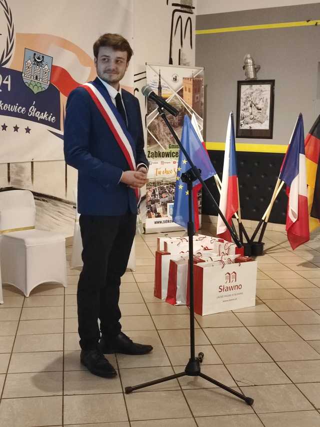 [FOTO] 10 lat wspólnych działań! Ząbkowice Śląskie i Fontenay-aux-Roses odnowiły Przysięgę Partnerstwa