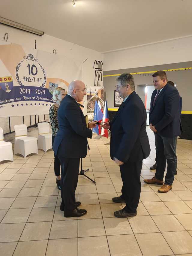 [FOTO] 10 lat wspólnych działań! Ząbkowice Śląskie i Fontenay-aux-Roses odnowiły Przysięgę Partnerstwa