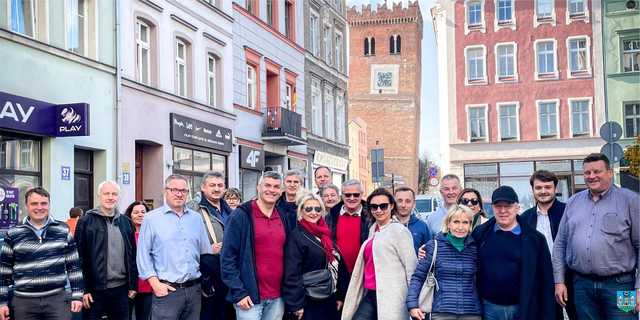 [FOTO] 10 lat wspólnych działań! Ząbkowice Śląskie i Fontenay-aux-Roses odnowiły Przysięgę Partnerstwa