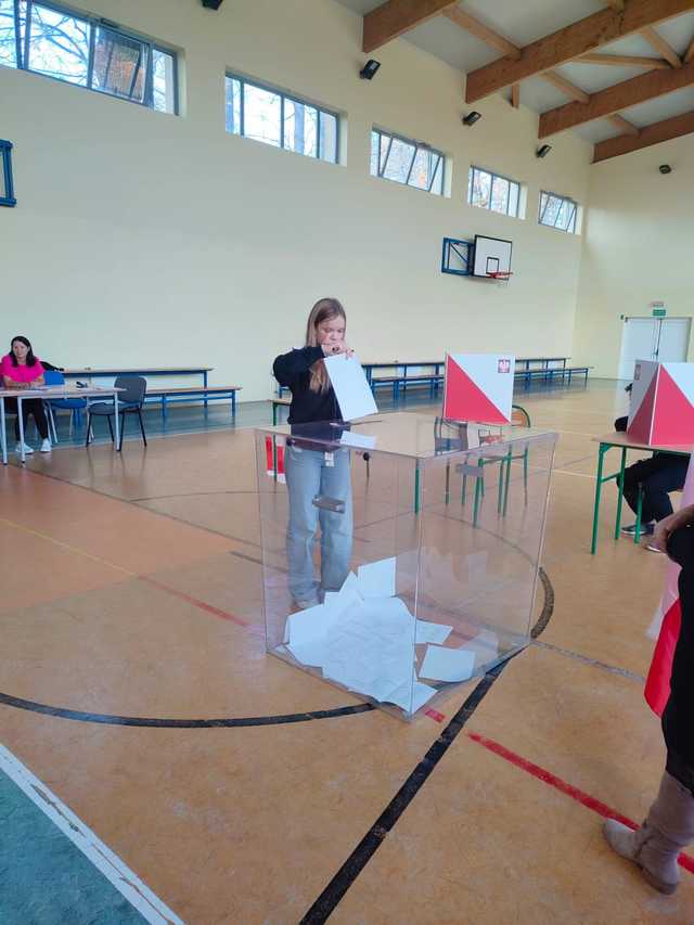 [FOTO] Wybory do Młodzieżowej Rady Gminy Stoszowice rozstrzygnięte!
