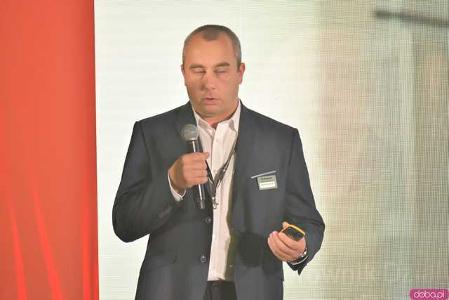 [FOTO, WIDEO] Zobaczcie, jak wygląda przyszłość maszyn rolniczych – premiera ciągnika Fendt 600 w Stoszowicach