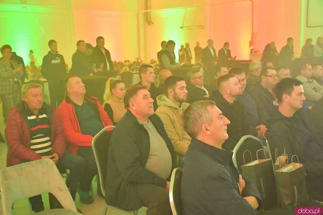 [FOTO, WIDEO] Zobaczcie, jak wygląda przyszłość maszyn rolniczych – premiera ciągnika Fendt 600 w Stoszowicach