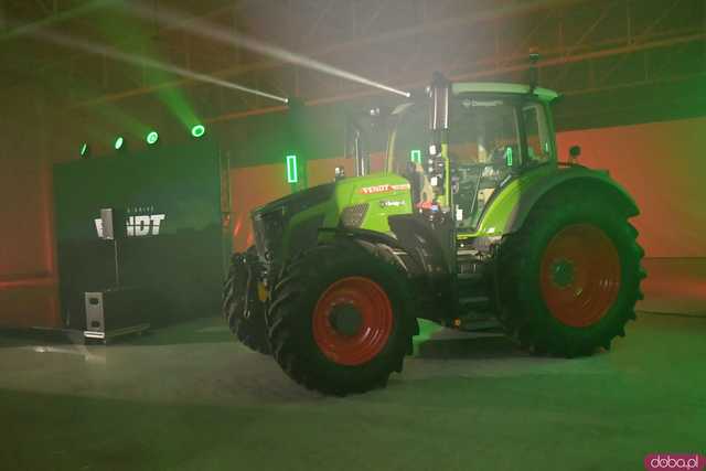 [FOTO, WIDEO] Zobaczcie, jak wygląda przyszłość maszyn rolniczych – premiera ciągnika Fendt 600 w Stoszowicach