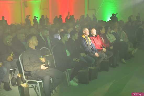 [FOTO, WIDEO] Zobaczcie, jak wygląda przyszłość maszyn rolniczych – premiera ciągnika Fendt 600 w Stoszowicach