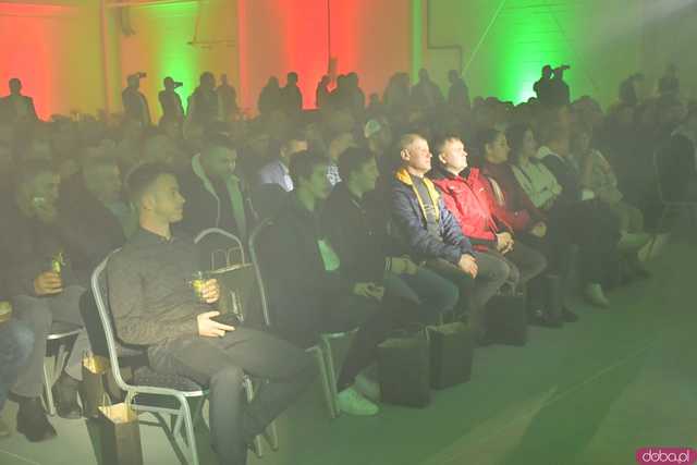 [FOTO, WIDEO] Zobaczcie, jak wygląda przyszłość maszyn rolniczych – premiera ciągnika Fendt 600 w Stoszowicach