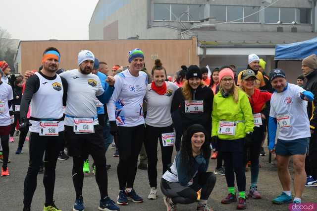 [FOTO, WIDEO] Ząbkowice Śląskie biegną dla Niepodległej – Patriotyzm na sportowo podczas 6. Biegu Niepodległości