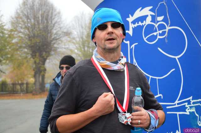 [FOTO, WIDEO] Ząbkowice Śląskie biegną dla Niepodległej – Patriotyzm na sportowo podczas 6. Biegu Niepodległości