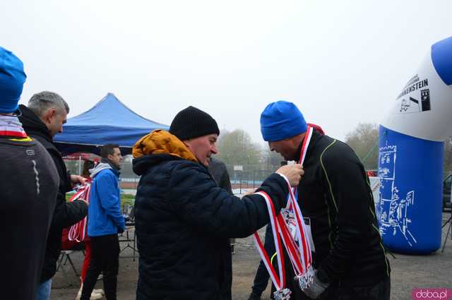 [FOTO, WIDEO] Ząbkowice Śląskie biegną dla Niepodległej – Patriotyzm na sportowo podczas 6. Biegu Niepodległości
