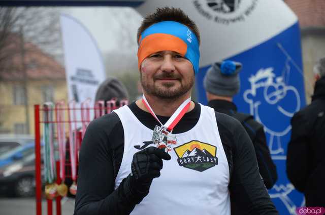 [FOTO, WIDEO] Ząbkowice Śląskie biegną dla Niepodległej – Patriotyzm na sportowo podczas 6. Biegu Niepodległości