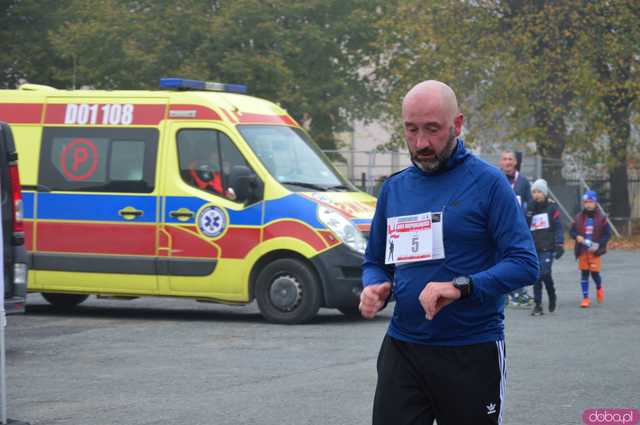 [FOTO, WIDEO] Ząbkowice Śląskie biegną dla Niepodległej – Patriotyzm na sportowo podczas 6. Biegu Niepodległości