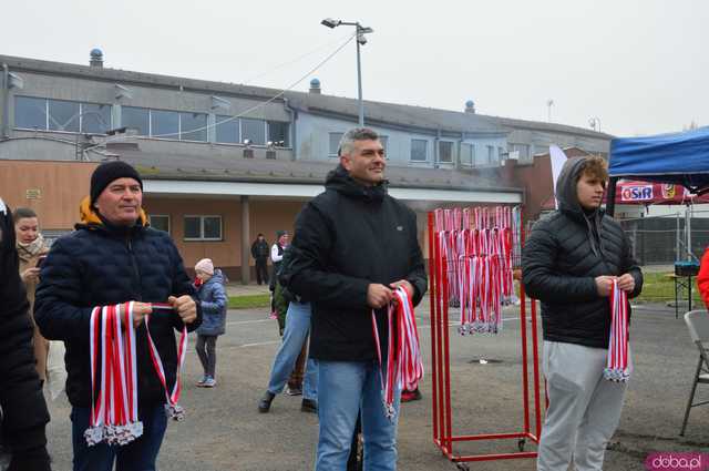 [FOTO, WIDEO] Ząbkowice Śląskie biegną dla Niepodległej – Patriotyzm na sportowo podczas 6. Biegu Niepodległości