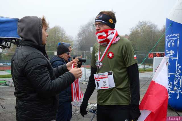 [FOTO, WIDEO] Ząbkowice Śląskie biegną dla Niepodległej – Patriotyzm na sportowo podczas 6. Biegu Niepodległości
