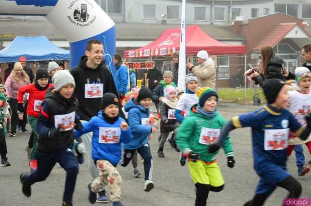 [FOTO, WIDEO] Ząbkowice Śląskie biegną dla Niepodległej – Patriotyzm na sportowo podczas 6. Biegu Niepodległości