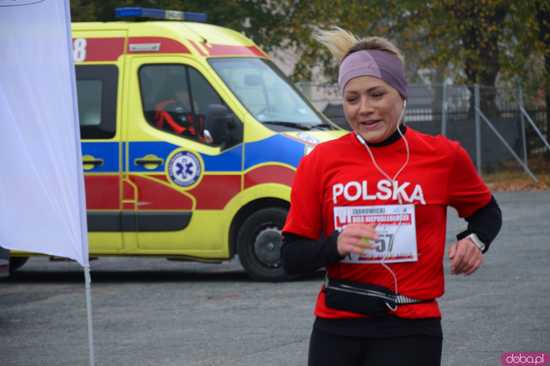[FOTO, WIDEO] Ząbkowice Śląskie biegną dla Niepodległej – Patriotyzm na sportowo podczas 6. Biegu Niepodległości