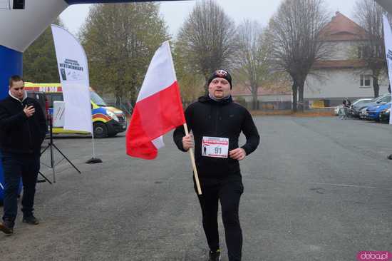 [FOTO, WIDEO] Ząbkowice Śląskie biegną dla Niepodległej – Patriotyzm na sportowo podczas 6. Biegu Niepodległości