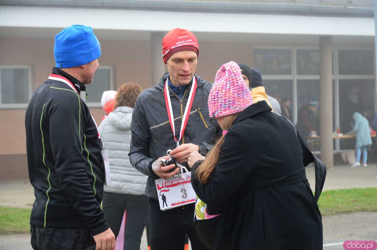 [FOTO, WIDEO] Ząbkowice Śląskie biegną dla Niepodległej – Patriotyzm na sportowo podczas 6. Biegu Niepodległości