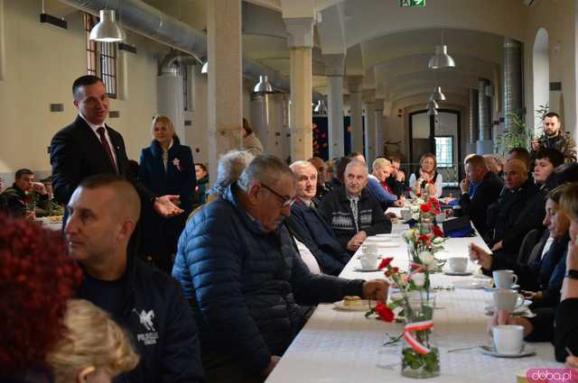 Kamieniec Ząbkowicki w biało-czerwonych barwach – Uroczyste obchody 106. rocznicy odzyskania niepodległości