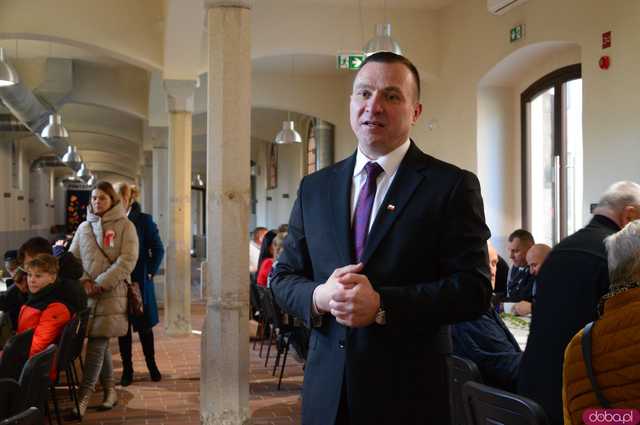 Kamieniec Ząbkowicki w biało-czerwonych barwach – Uroczyste obchody 106. rocznicy odzyskania niepodległości