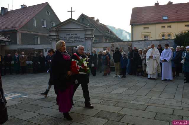 W hołdzie bohaterom – mieszkańcy Barda świętowali 106 lat wolnej Polski