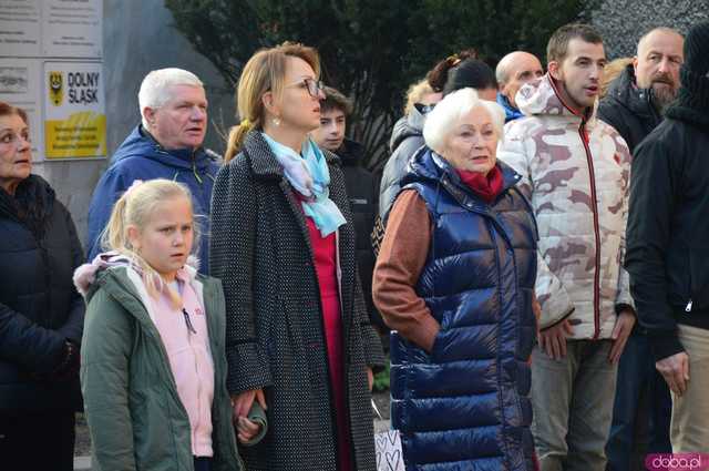 W hołdzie bohaterom – mieszkańcy Barda świętowali 106 lat wolnej Polski