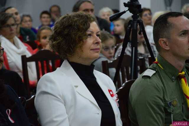 Moc pieśni patriotycznych w Świetlicy Wiejskiej w Stoszowicach 