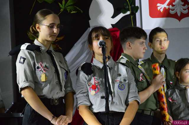 Moc pieśni patriotycznych w Świetlicy Wiejskiej w Stoszowicach 