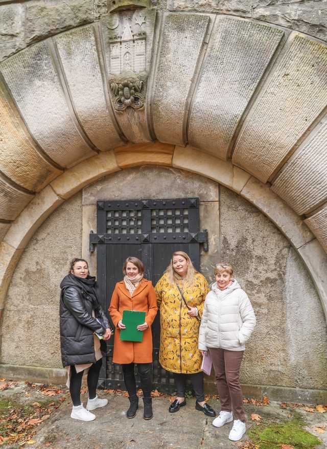 [FOTO] Gry terenowe w przedszkolu Na Orlej Polanie: nauka i zabawa w sercu Ziębic